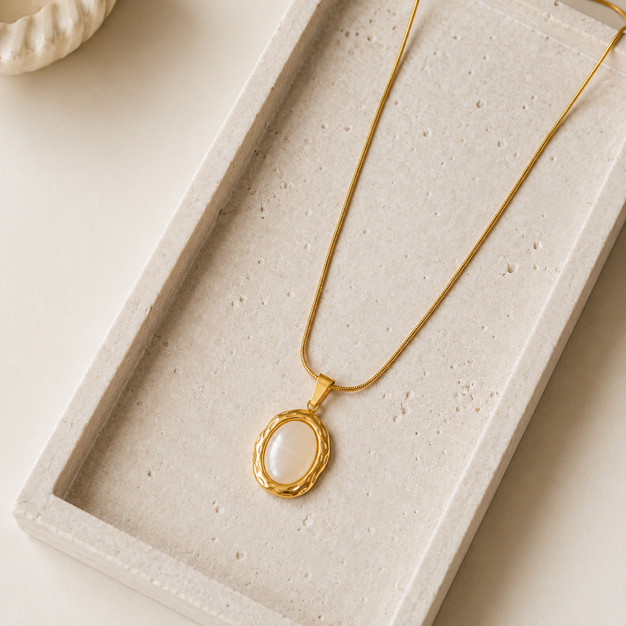 NECKLACE - EMBLA